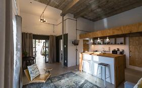 Greenhouse Apartment